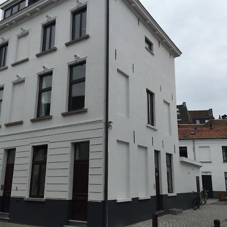 Bed and Breakfast Artist'S Loft & Garden Gand Esterno foto